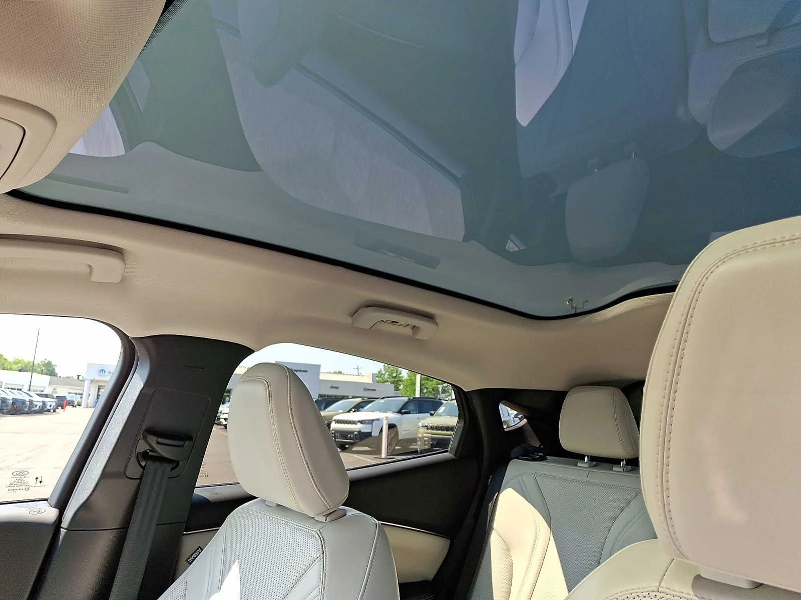 Used 2023 Vapor Blue Ford Premium image 14