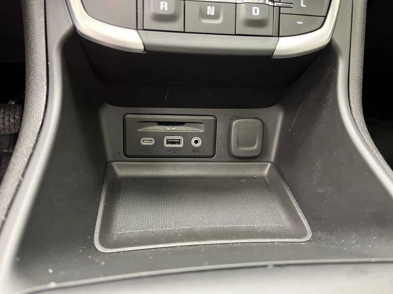 2024 GMC Terrain SLT - Photo 25