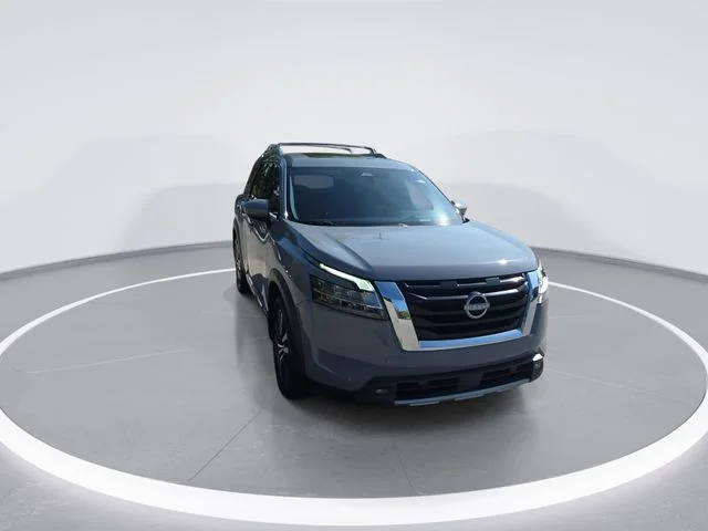 Used 2024 Gray Nissan Platinum image 3