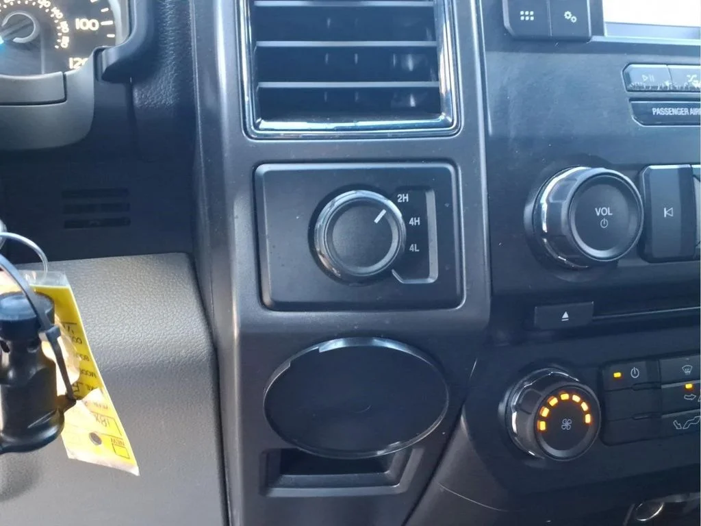 Used 2018 White Ford XLT image 21