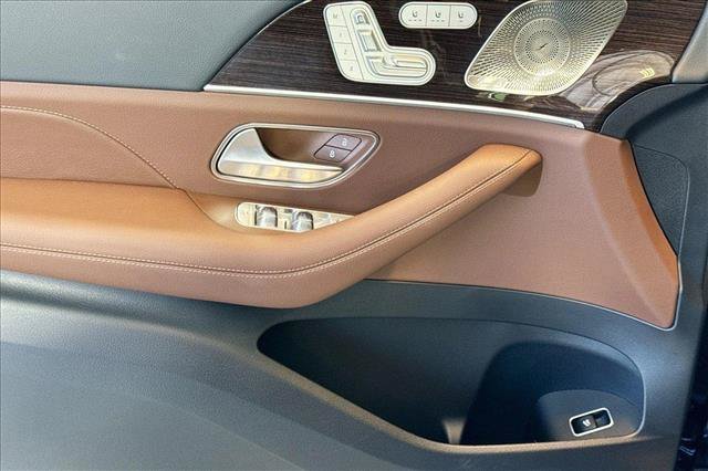 New 2026 Obsidian Black Metallic Mercedes-Benz GLS 450 image 46