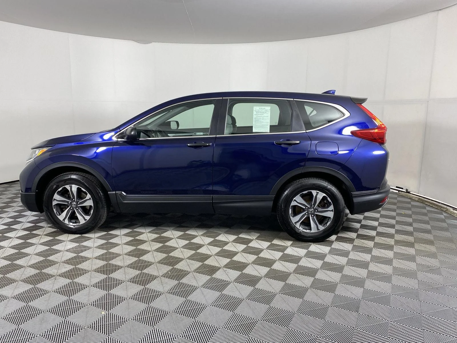 Used 2019 Obsidian Blue Pearl Honda LX image 4
