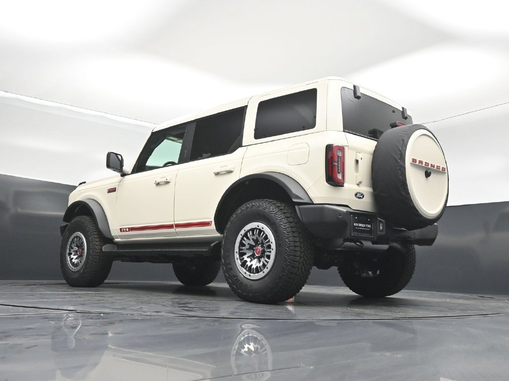 New 2026 White Ford Outer Banks image 63