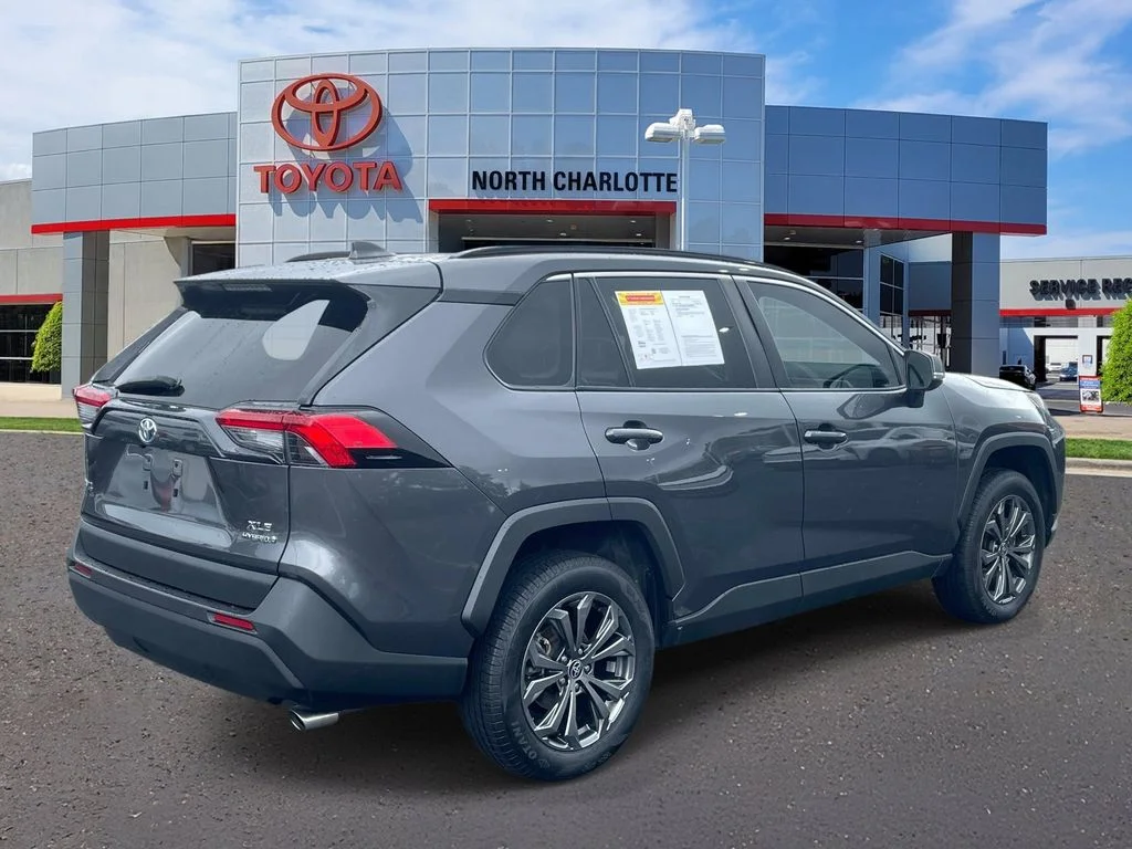 Used 2024 Gray Toyota XLE Premium image 7