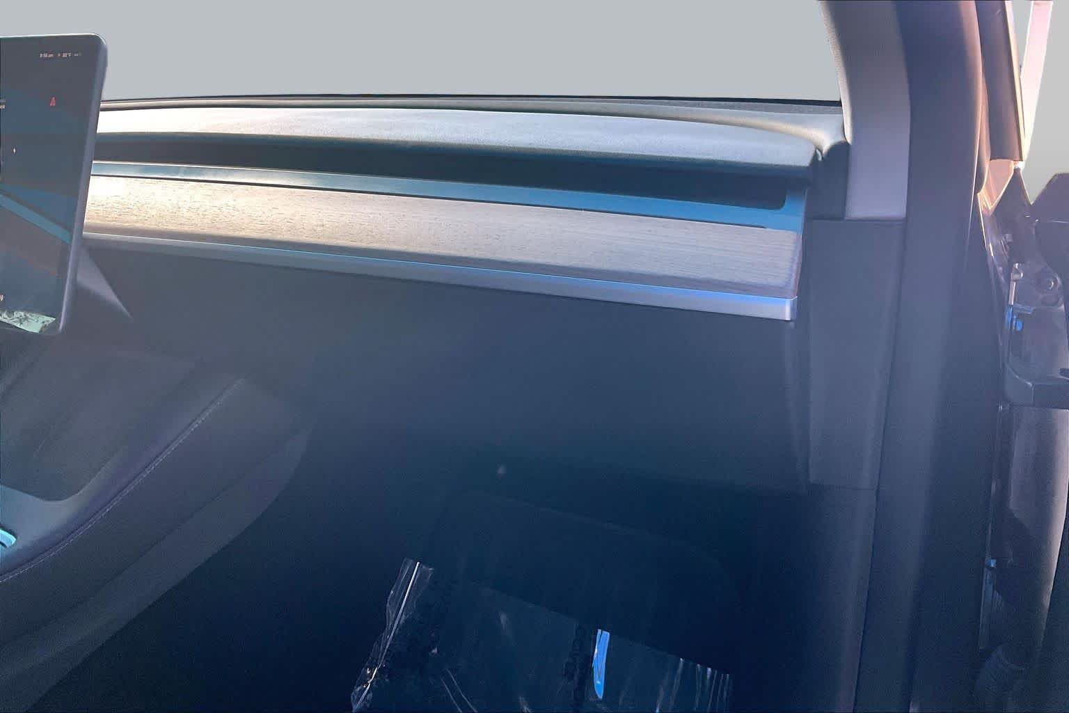 Used 2023 Midnight Silver Metallic Tesla Long Range image 17