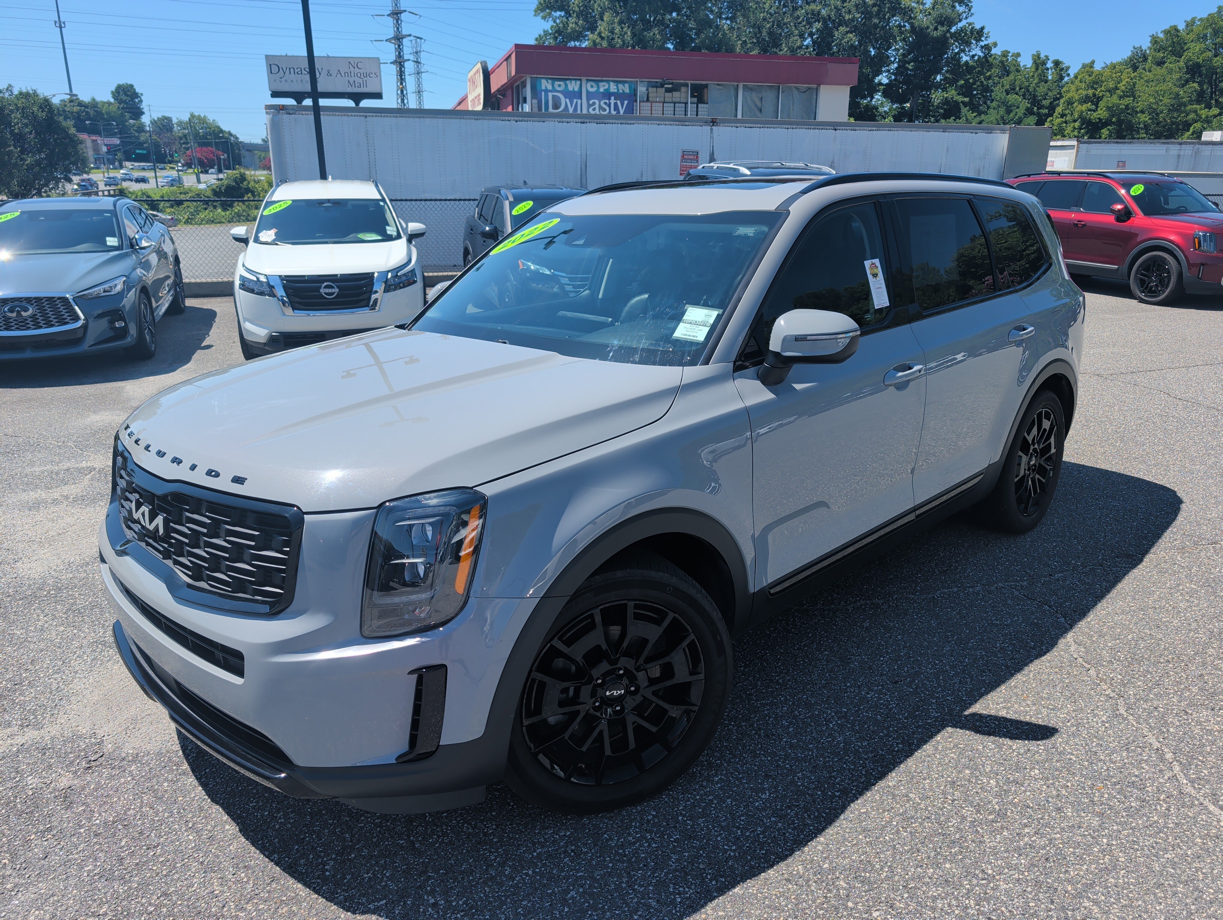 Used 2022 Wolf Gray Kia EX image 1