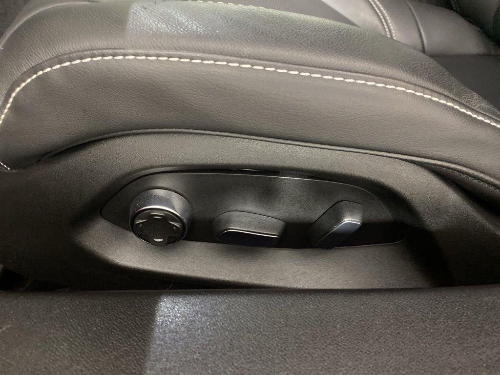 Used 2023 Mist Chevrolet Stingray image 11