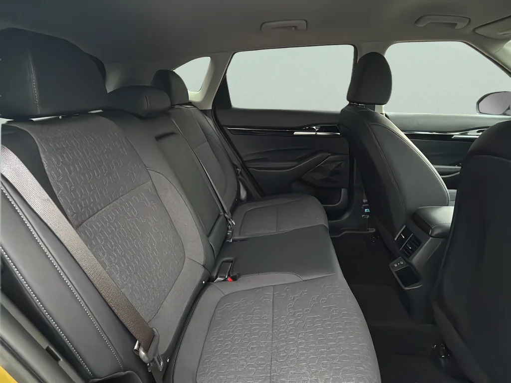 Certified Used 2024 Green Kia S image 13