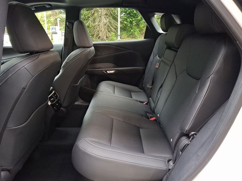Used 2024 White Lexus 350 Premium Plus image 10