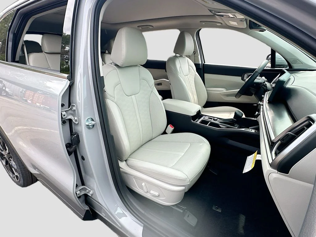 New 2026 Wolf Gray Kia EX image 30