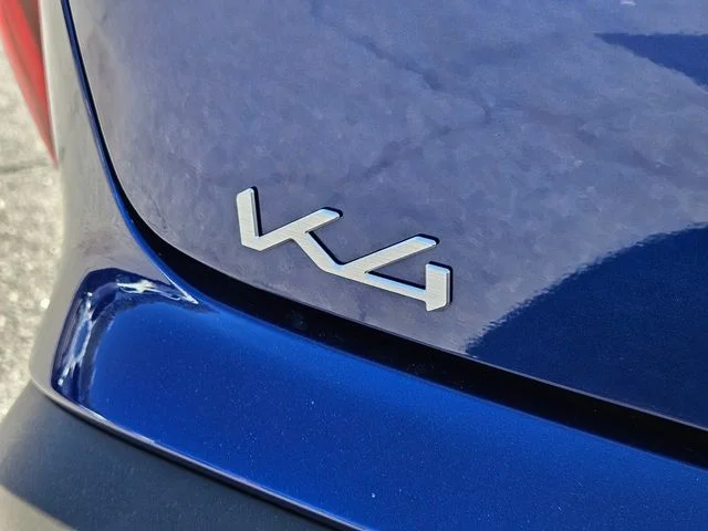 Used 2025 Blue Kia LXS image 16