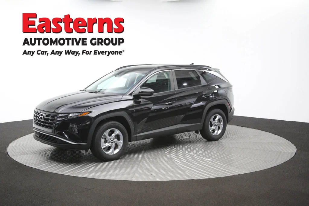 Used 2023 Black Hyundai SEL image 58
