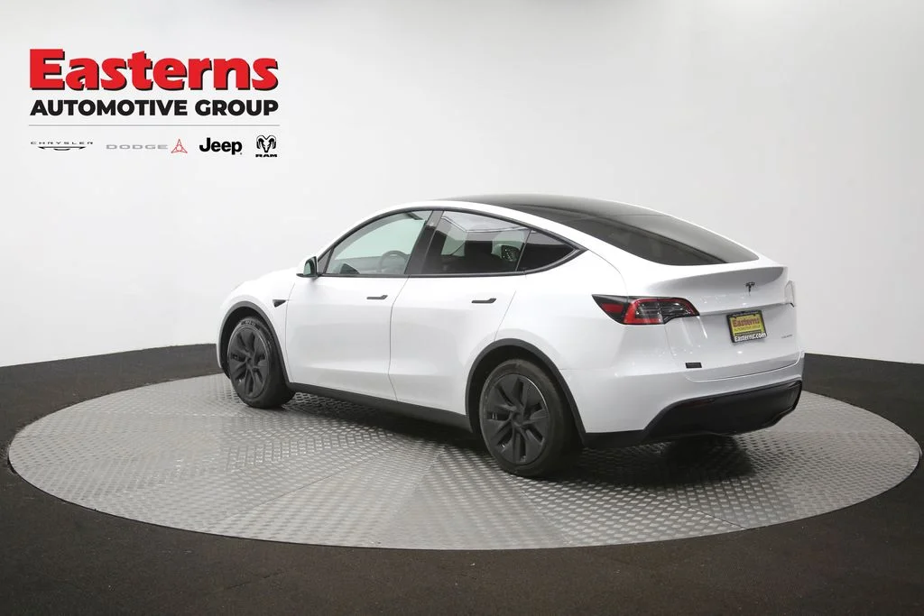 Used 2021 White Tesla Long Range image 57