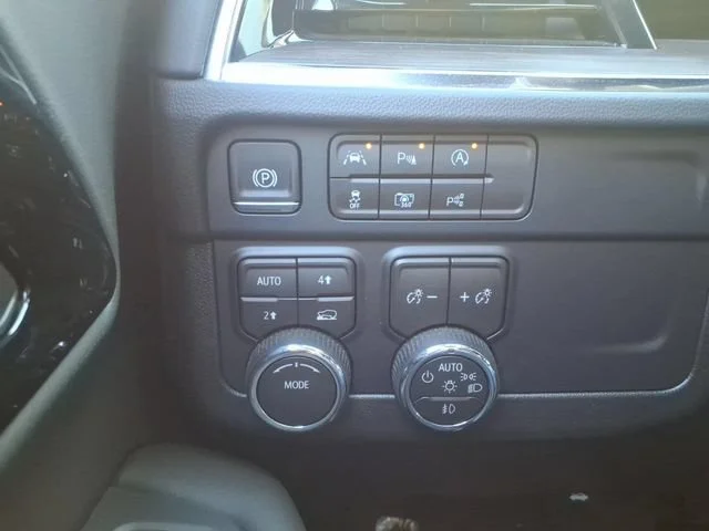 Used 2026 Summit White Chevrolet LT image 21