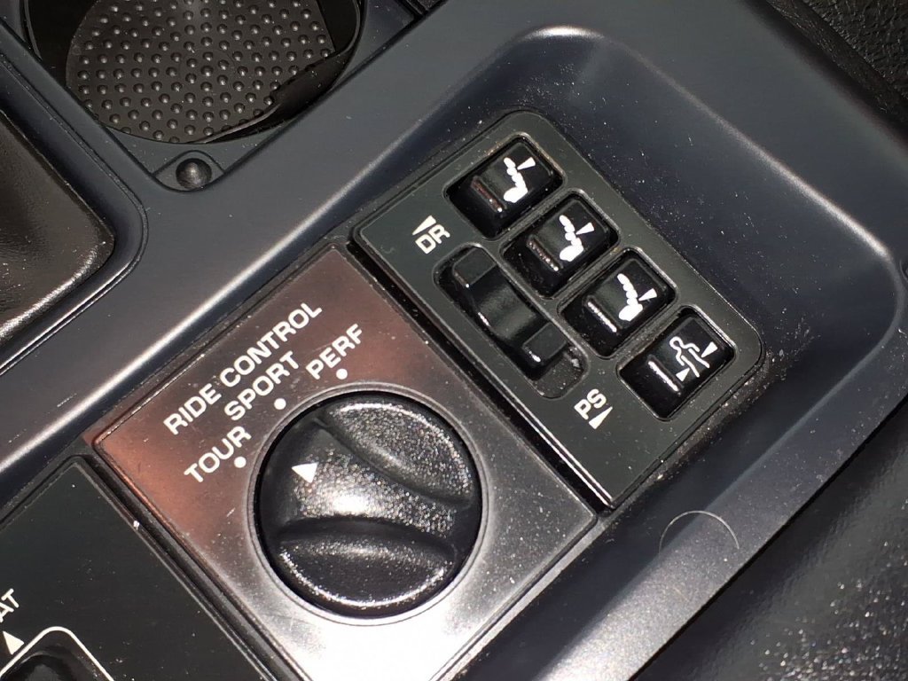 Used 1995  Chevrolet Base image 25