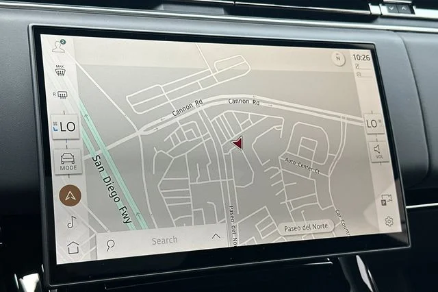 Used 2025 Gray Land Rover Dynamic SE image 18
