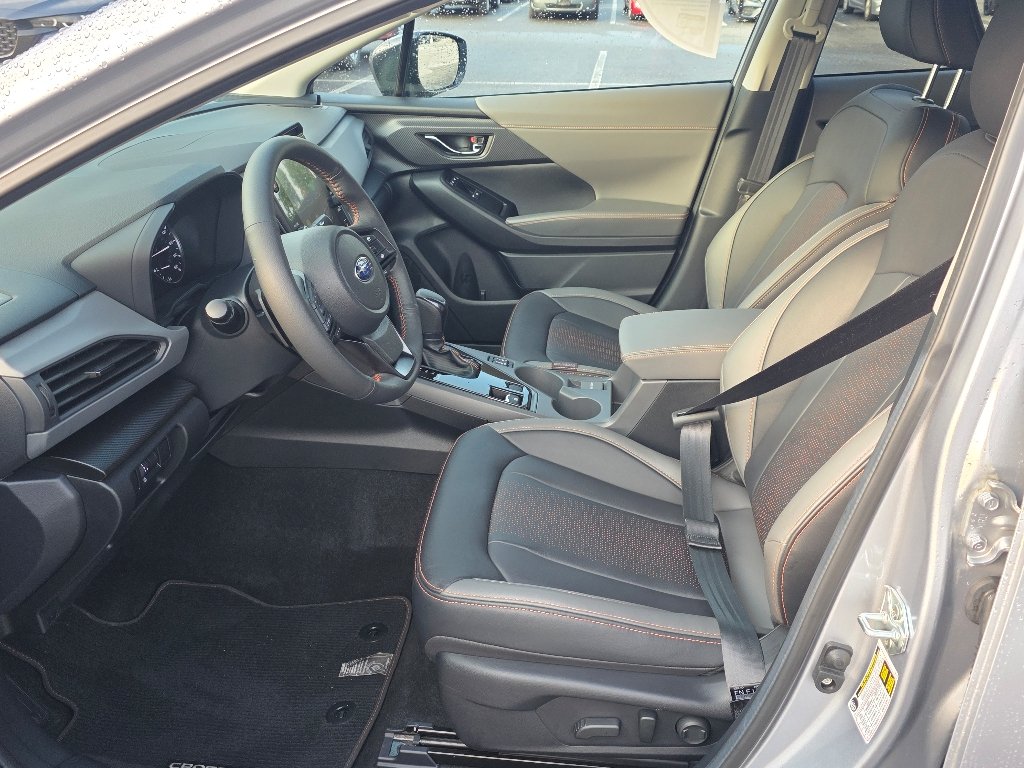 Used 2026 Ice Silver Metallic Subaru Limited image 32