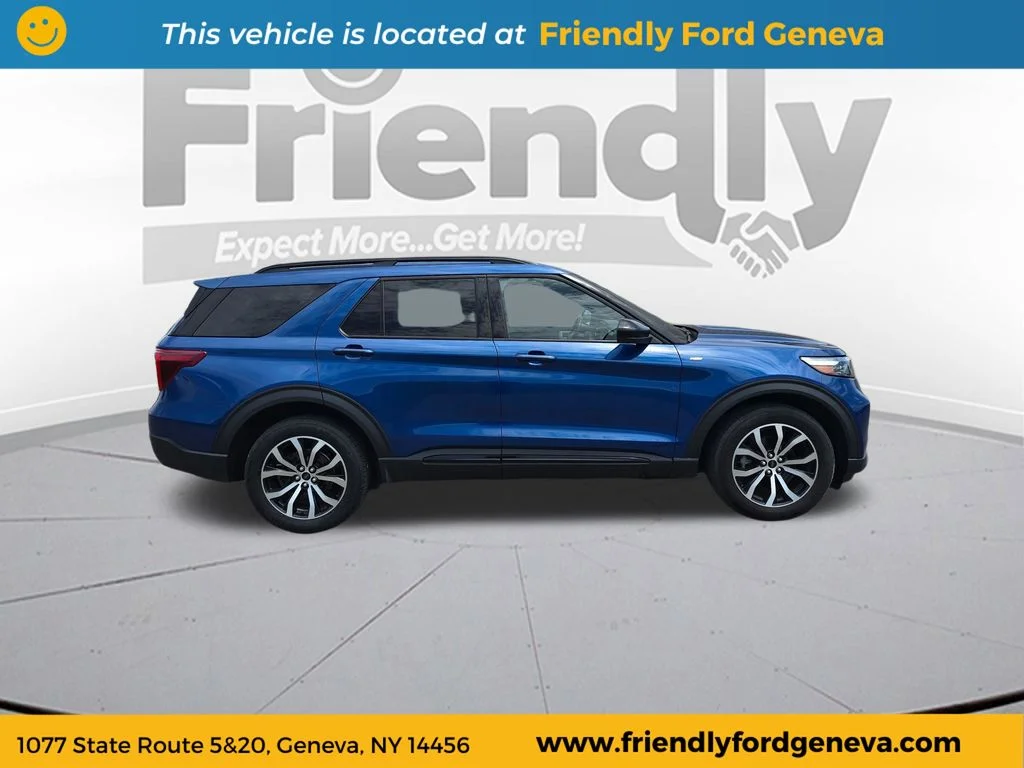 Used 2023 Blue Metallic Ford ST-Line image 4