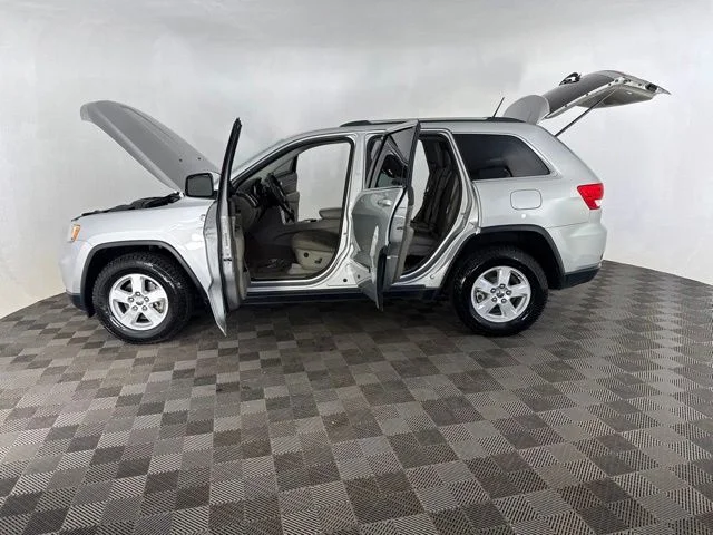 Used 2012 Silver Jeep Laredo image 11