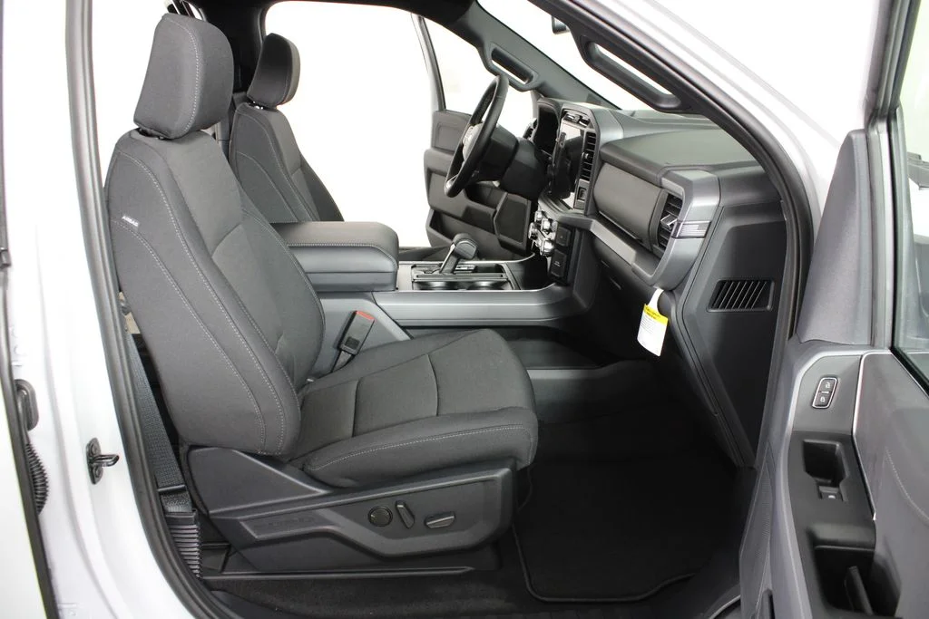 New 2026 Avalanche Ford XLT image 16