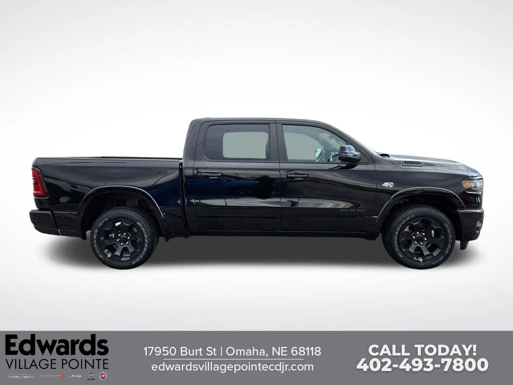 New 2026 Diamond Black Crystal Pearl-Coat Exterior Paint RAM Big Horn/Lone Star image 2