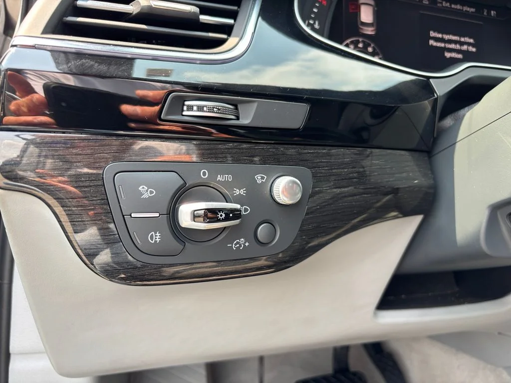 Used 2018 Gray Audi 3.0T Prestige image 38