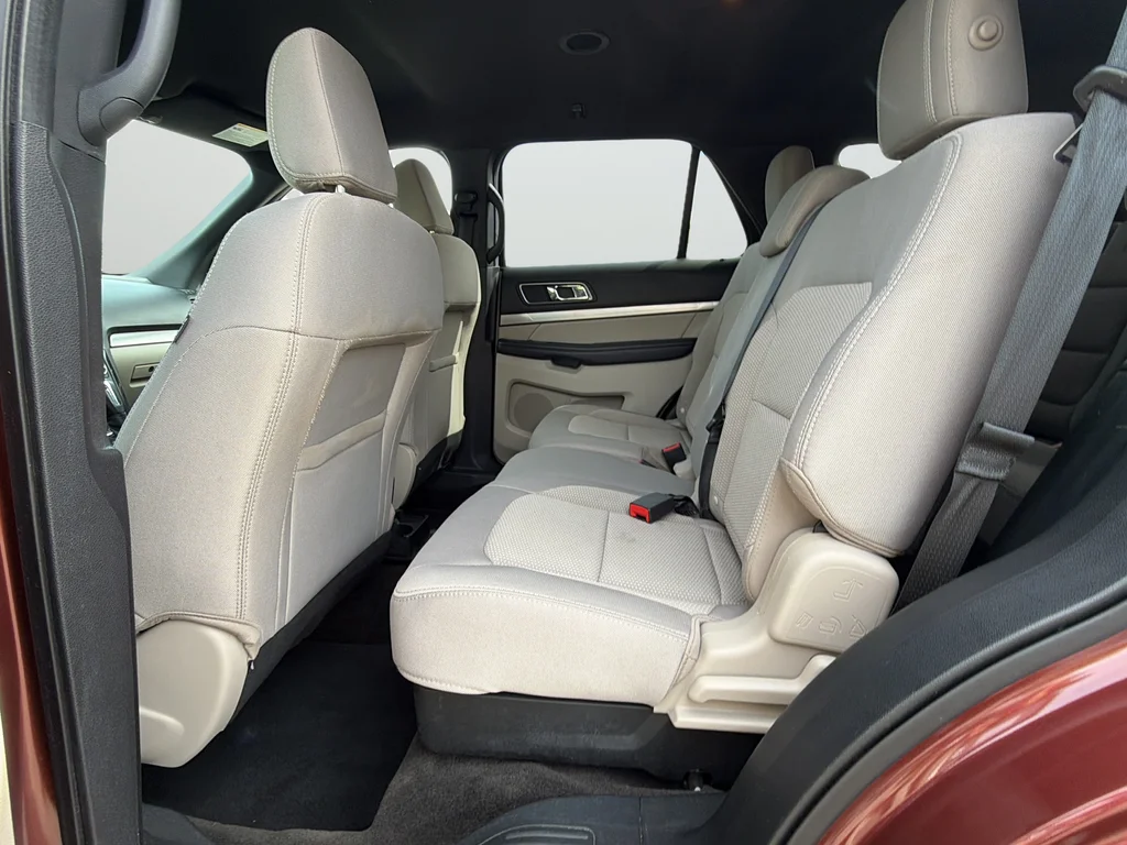 Used 2018 Red Ford XLT image 27
