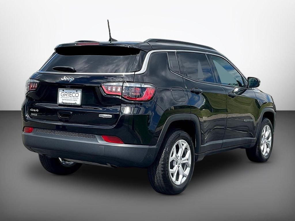 Used 2024 Black Jeep Latitude image 7