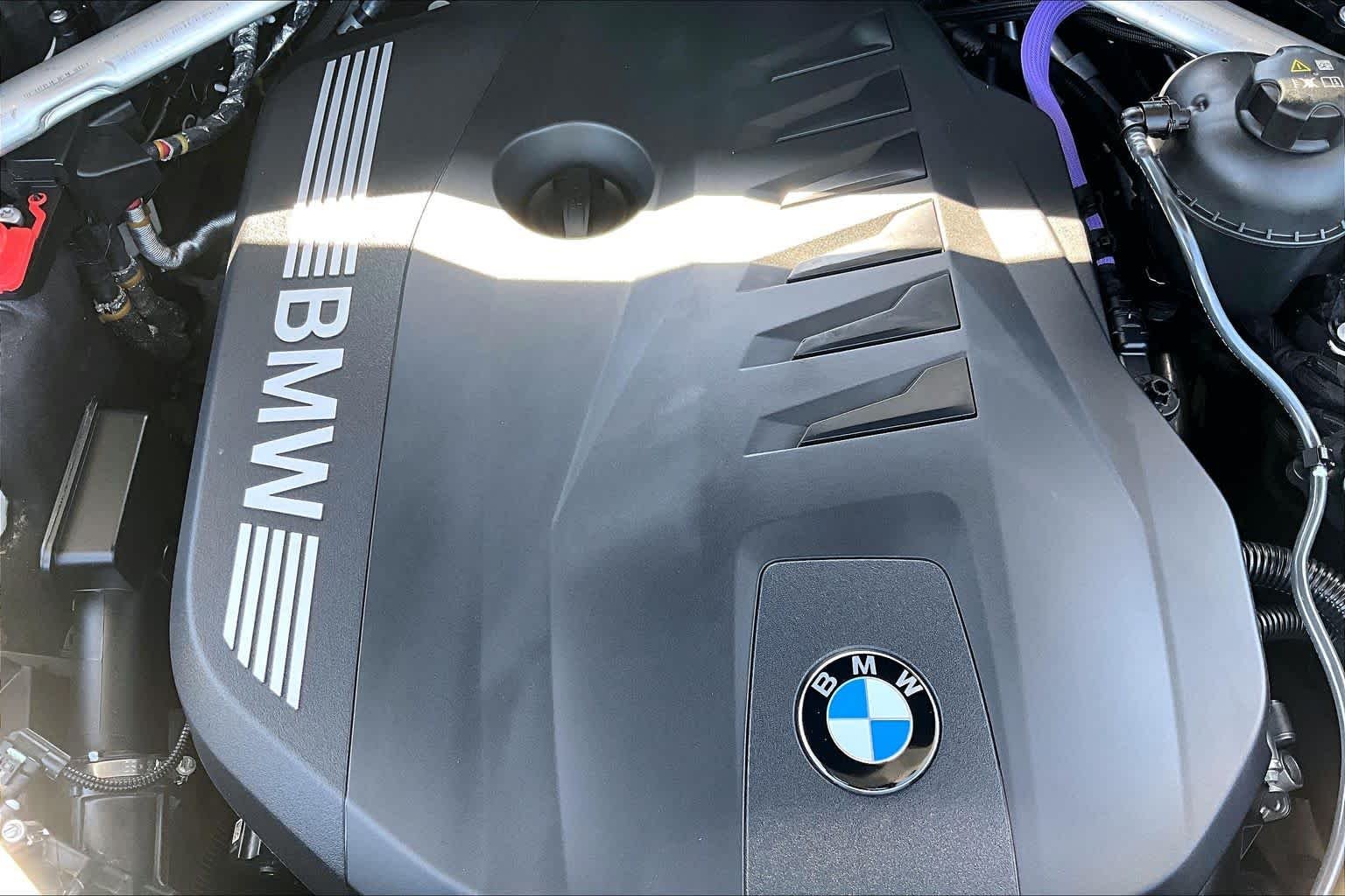 Used 2026 Alpine White BMW xDrive40i image 31