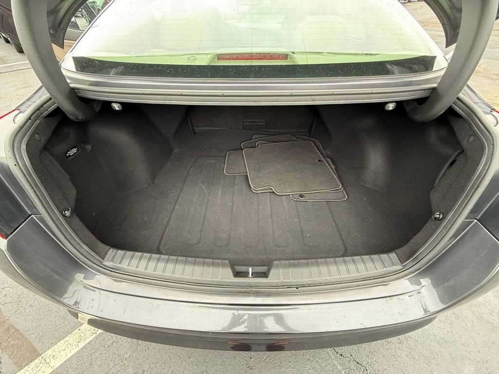 Used 2015 Gray Kia EX image 27