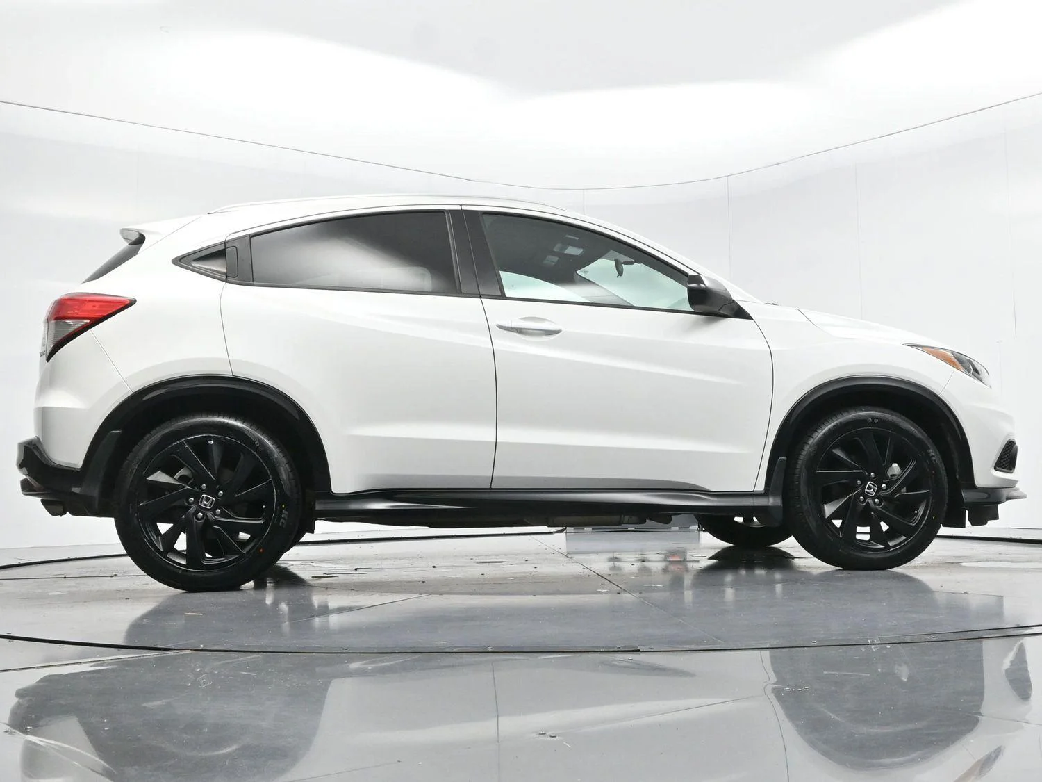Used 2022 Platinum White Pearl Honda Sport image 48