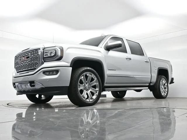 Used 2018 QUICKSILVER METALLIC GMC Denali image 25