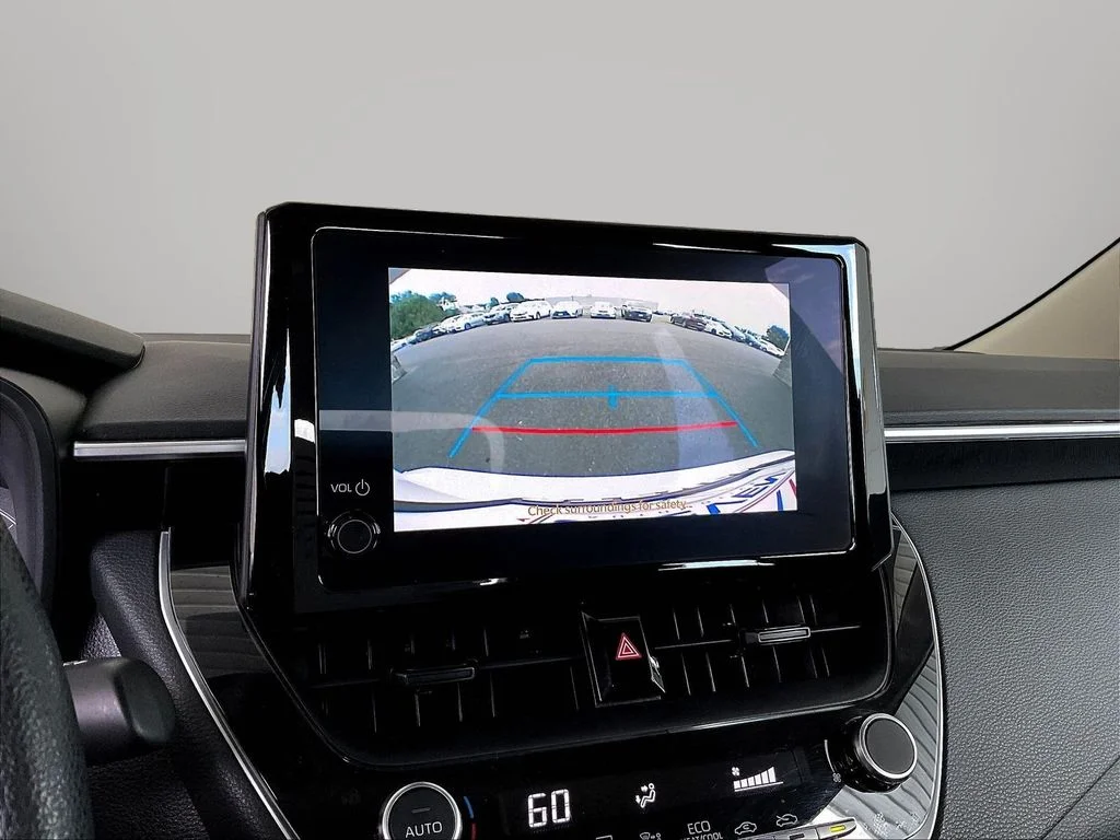 Used 2024 Ice Toyota LE image 15