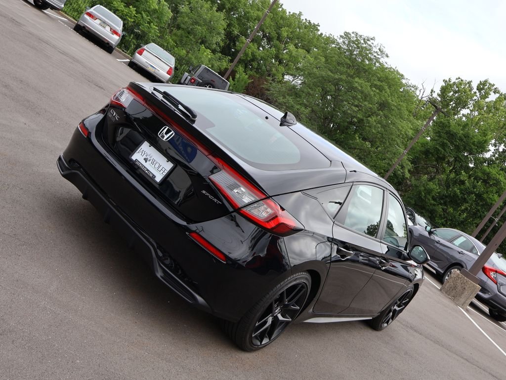 Used 2024  Honda Sport image 7