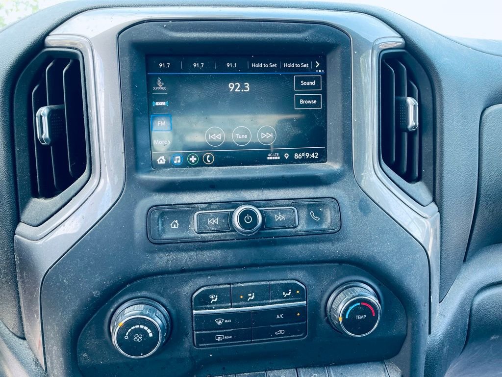 Used 2020 Red Chevrolet Custom image 17