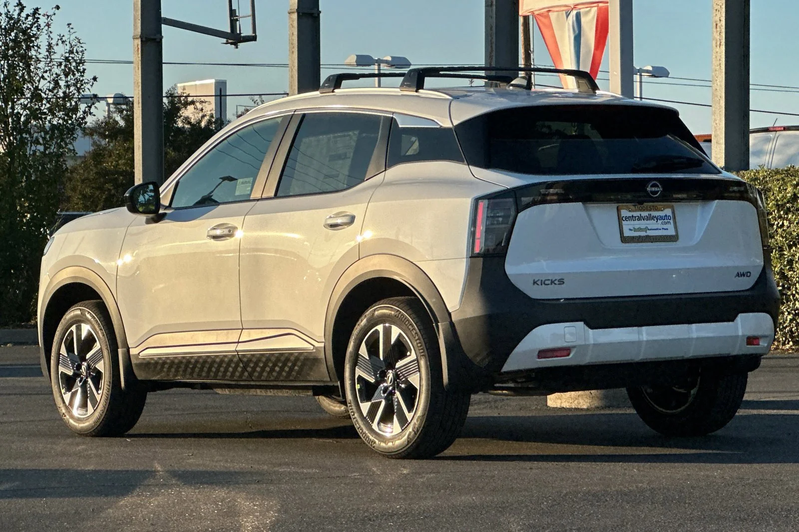 2026 Nissan KICKS SV AWD - Photo 6