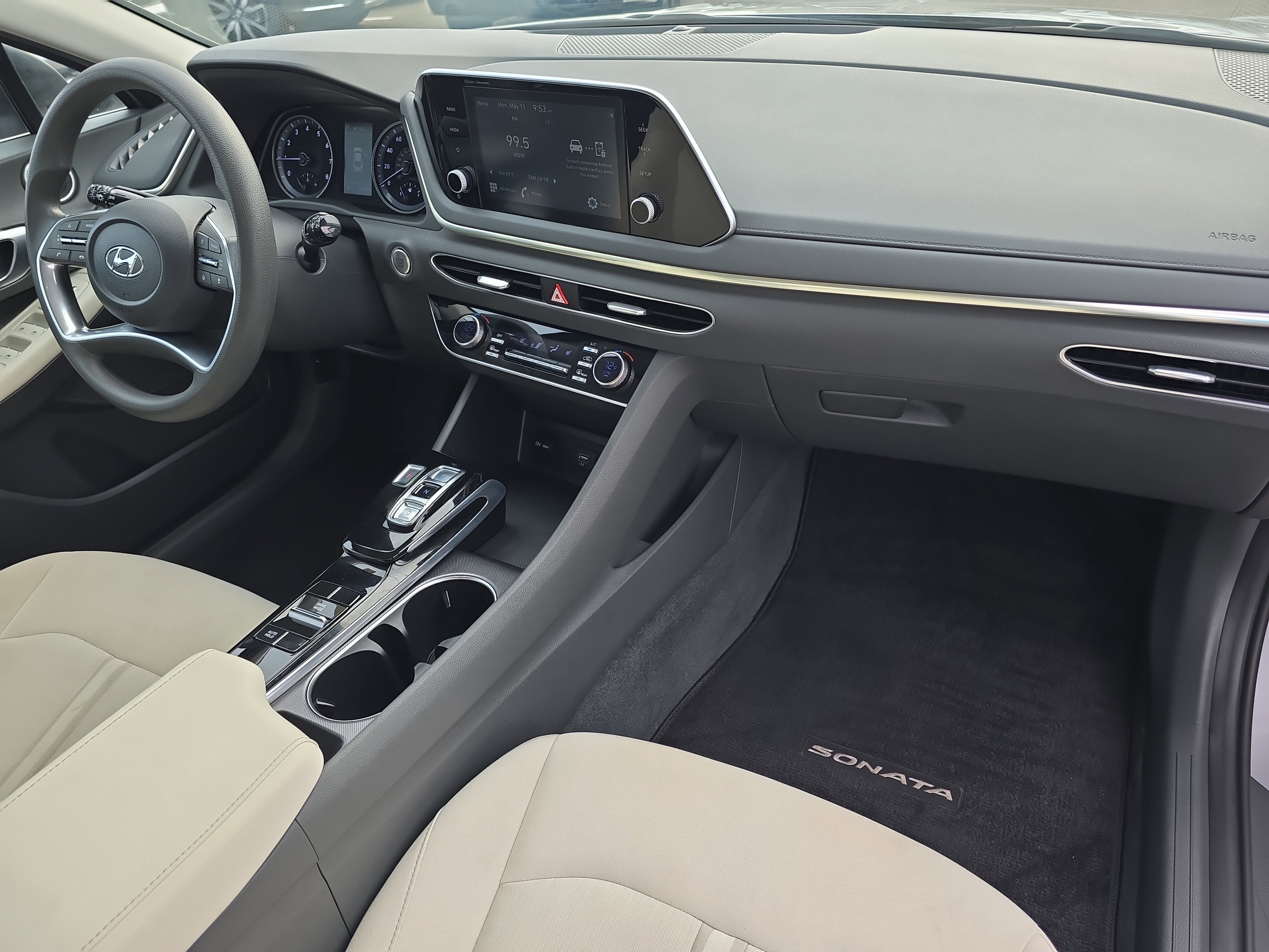 Used 2021 Shimmering Silver Pearl Hyundai SEL image 11