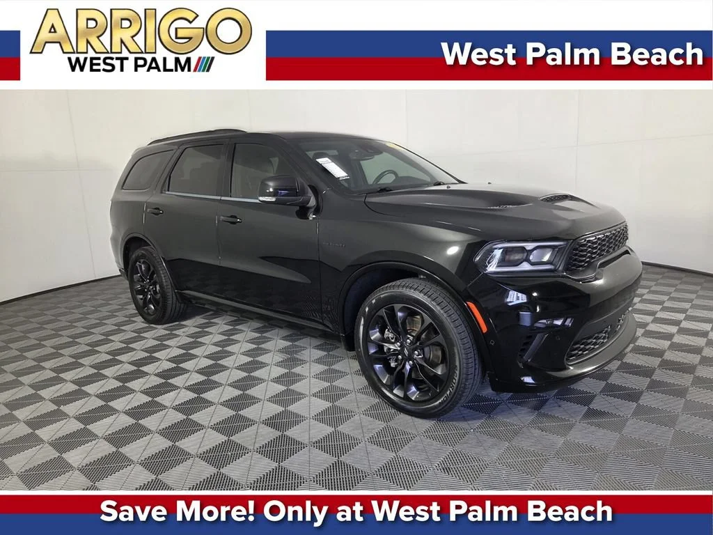 Used 2023 DB Black Clearcoat Dodge R/T Plus image 1