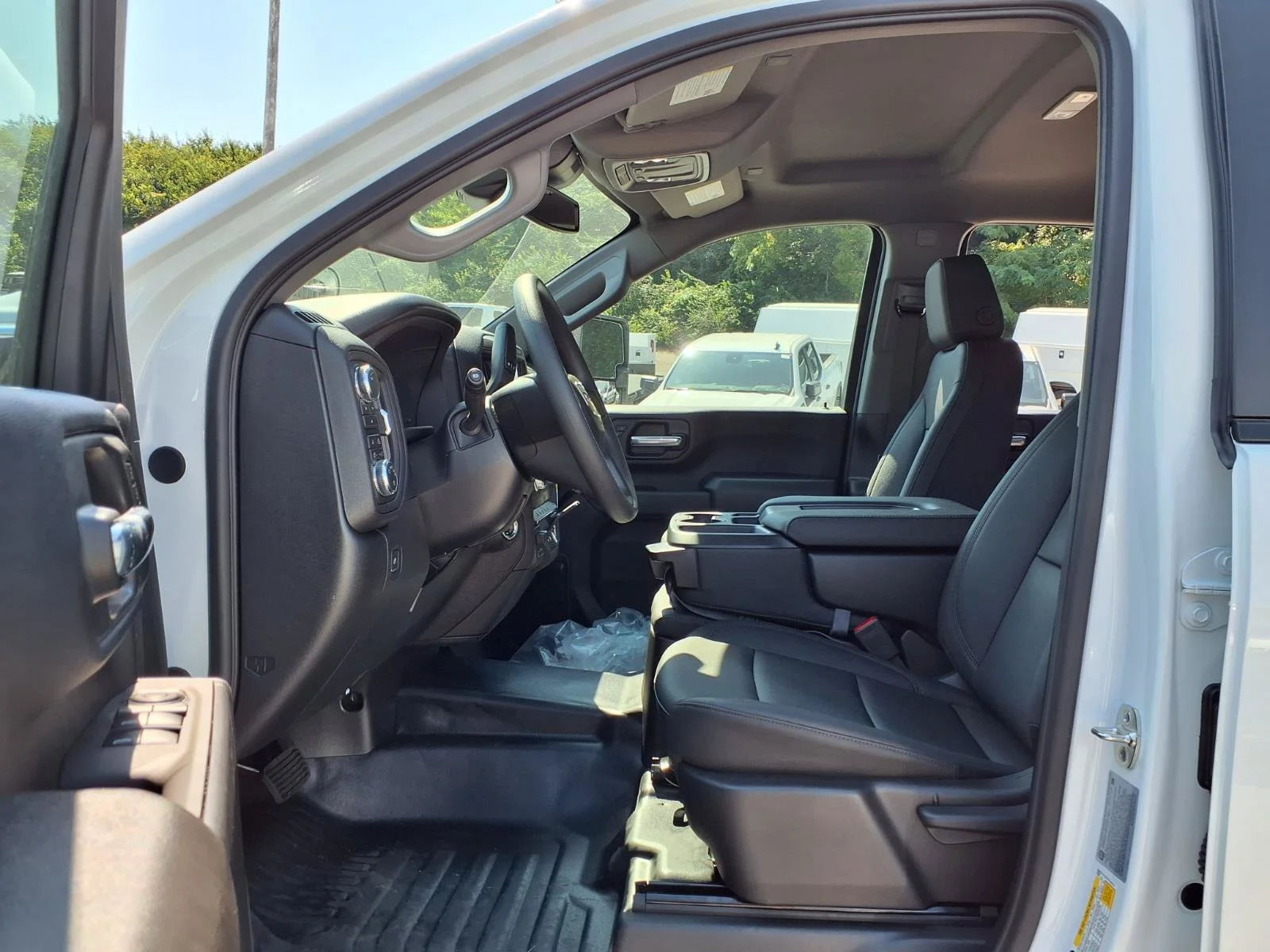 2026 GMC Sierra 3500HD Pro - Photo 15