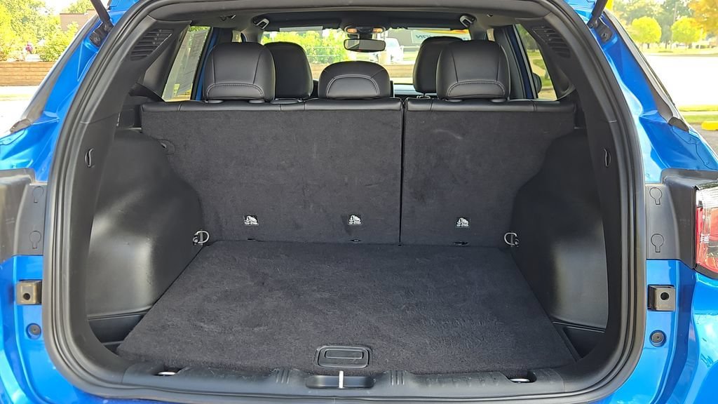 Used 2025 Hydro Blue Pearlcoat Jeep Trailhawk image 27
