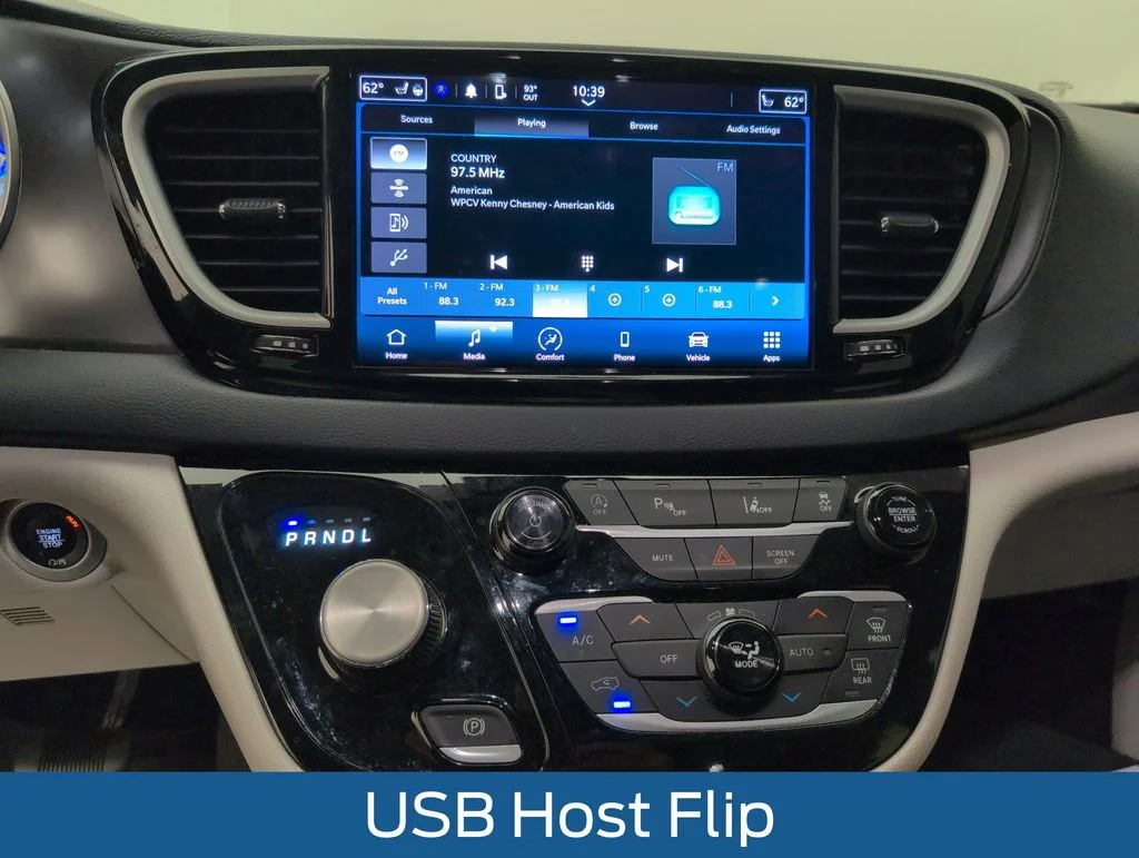 Certified Used 2022 White Chrysler Touring L image 27