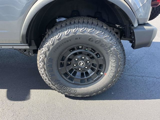 New 2026 Carbonized Gray Metallic Ford Base image 4