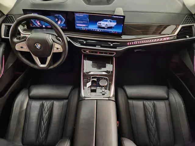 Used 2025 Alpine White BMW xDrive40i image 4