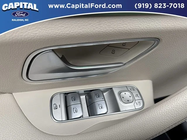 Used 2021  Mercedes-Benz GLS 450 image 21