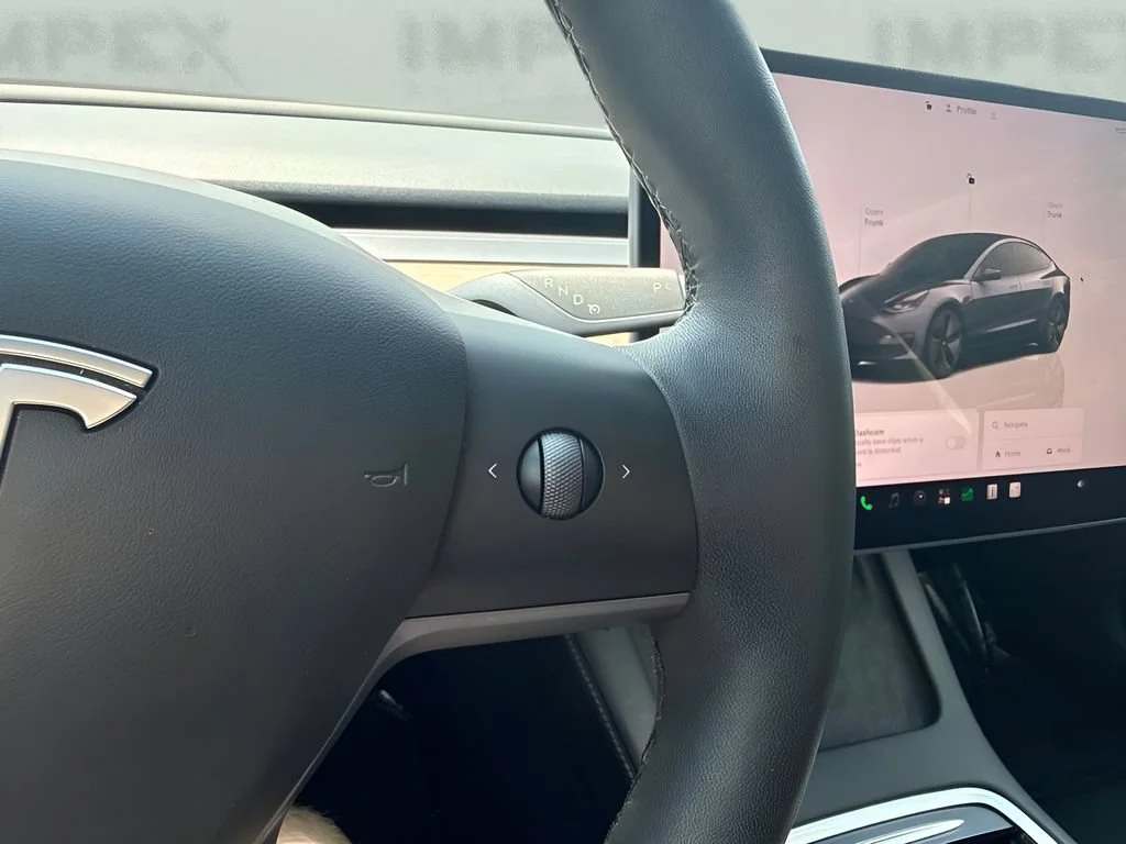Used 2023 Gray Tesla  image 17