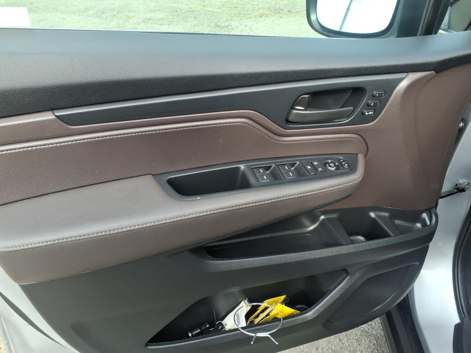 2024 Honda Odyssey EX-L - Photo 16