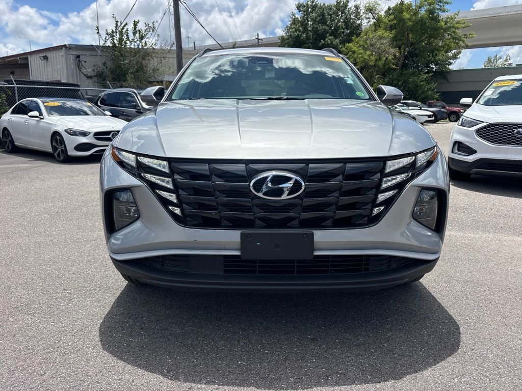 Used 2023 Silver Hyundai SEL image 8