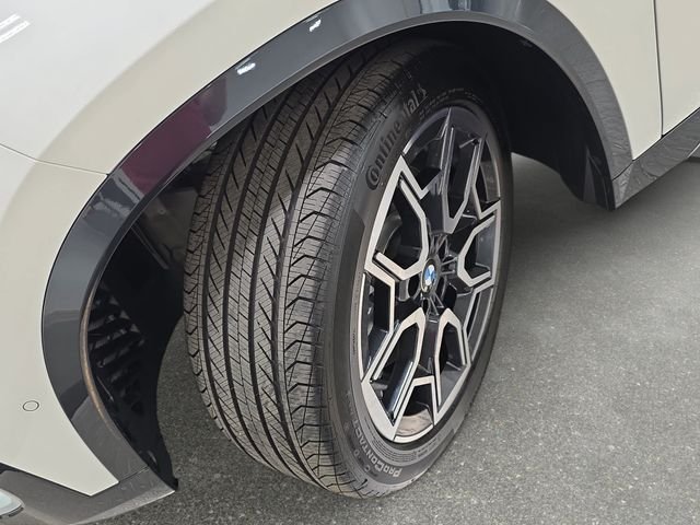 Used 2026 Alpine White BMW xDrive28i image 29