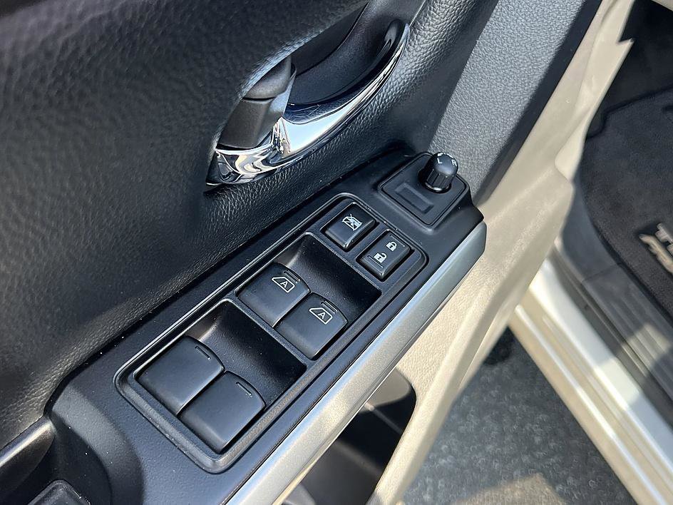 Used 2019 Brilliant Silver Metallic Nissan PRO-4X image 20