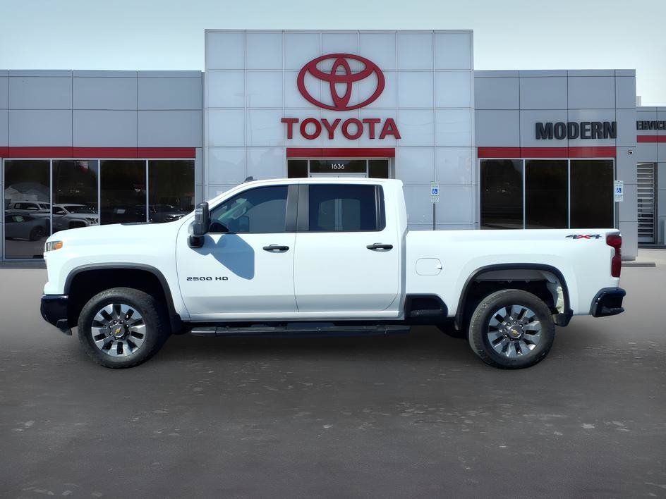 Used 2024 Summit White Chevrolet Custom image 2